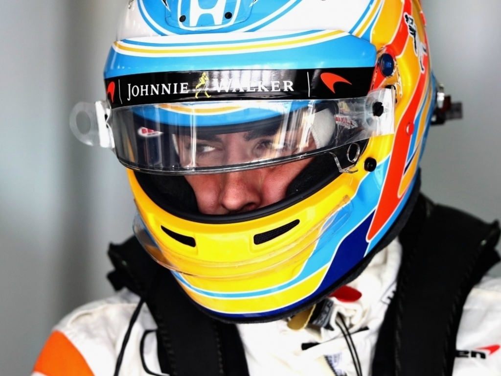 Alonso gets first taste of LMP1 in Bahrain test