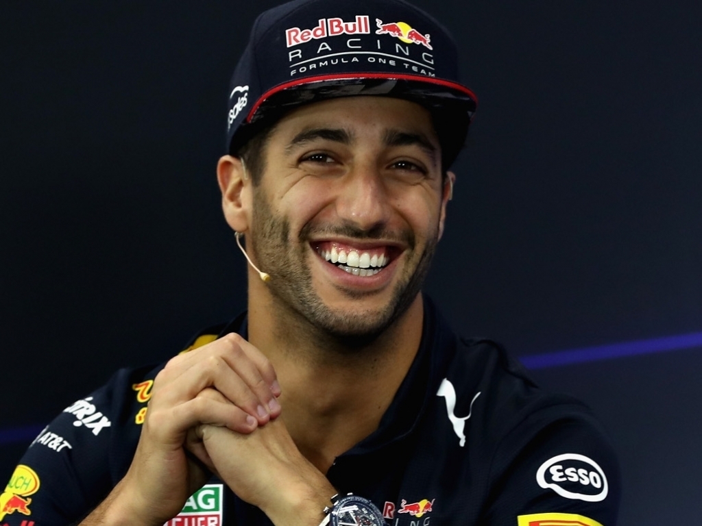 Horner eyeing ‘early’ Ricciardo resolution
