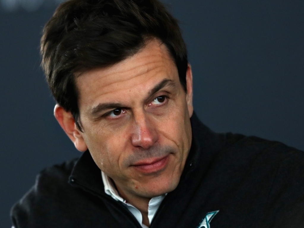 ‘Mercedes customers aren’t behind engine parity push’