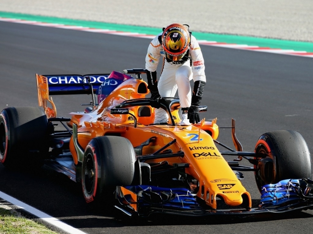 Renault ease concerns about faulty batteries