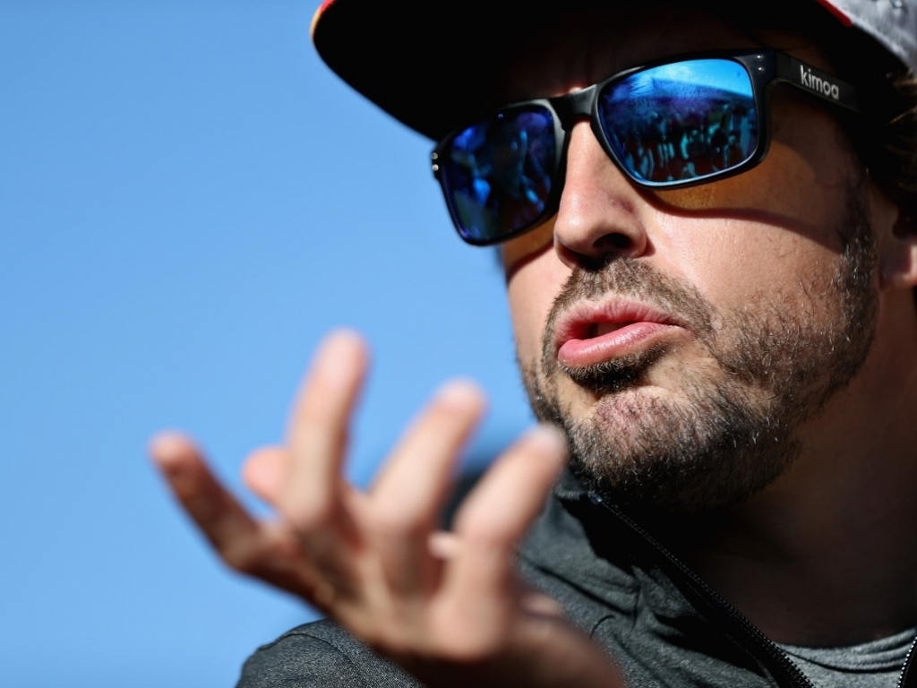 Brown wants Alonso to stay ‘long-term’