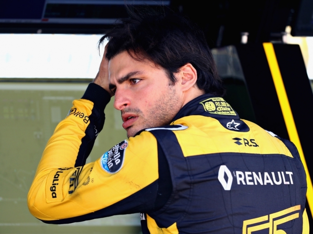 Sainz aims to close gap ‘little by little’