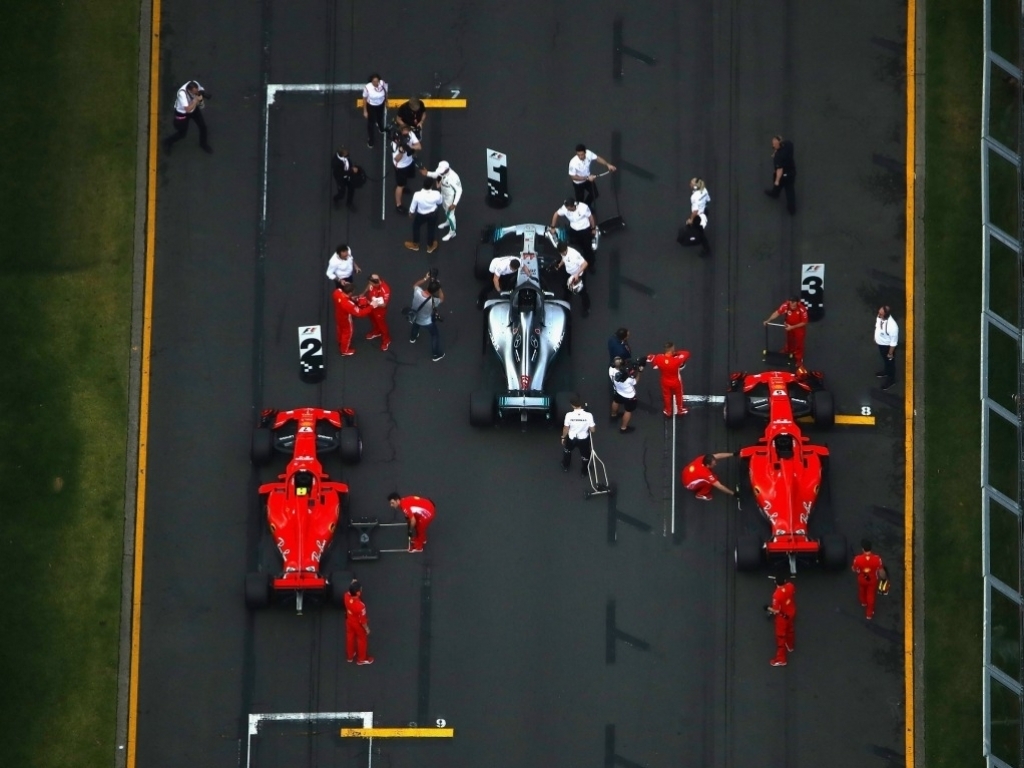 Raikkonen concerned by Mercedes speed