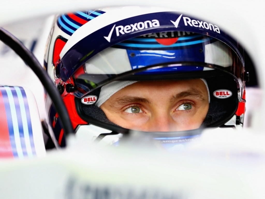 Plastic bag ruins Sirotkin’s Formula 1 debut