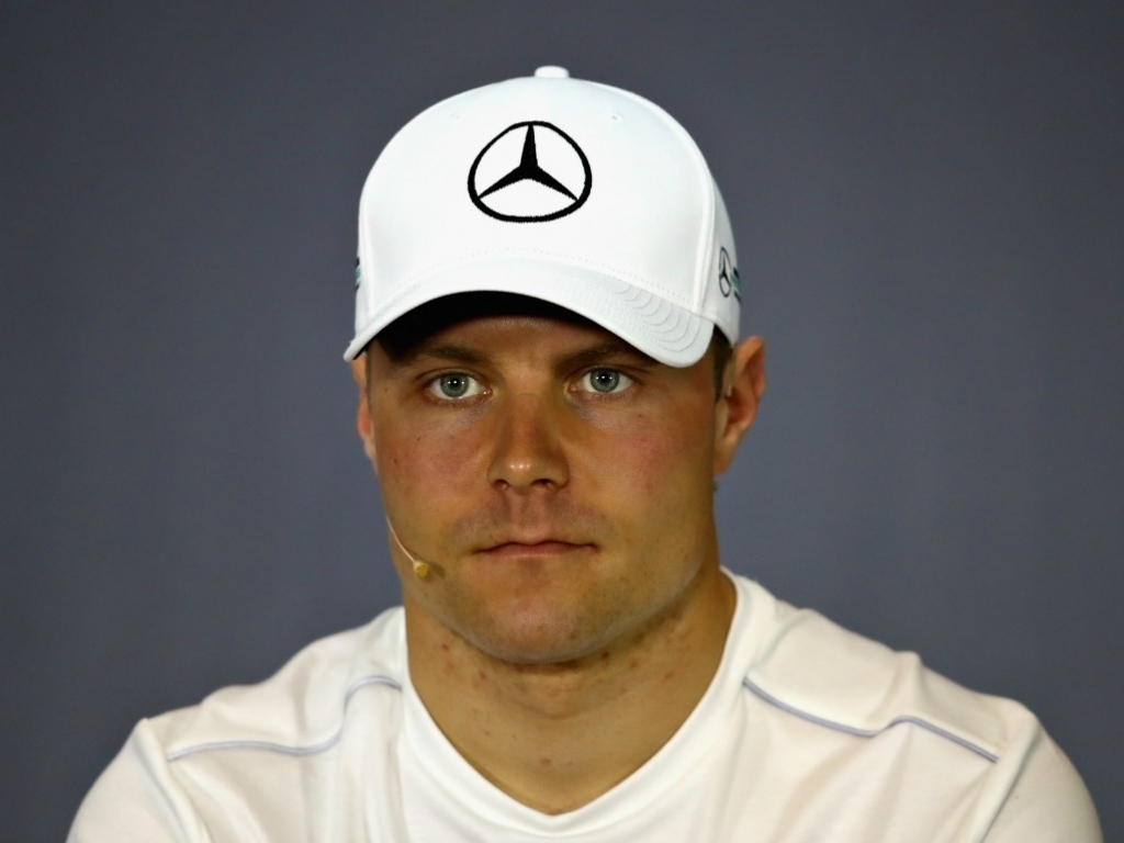 Bottas not feeling extra pressure after crash
