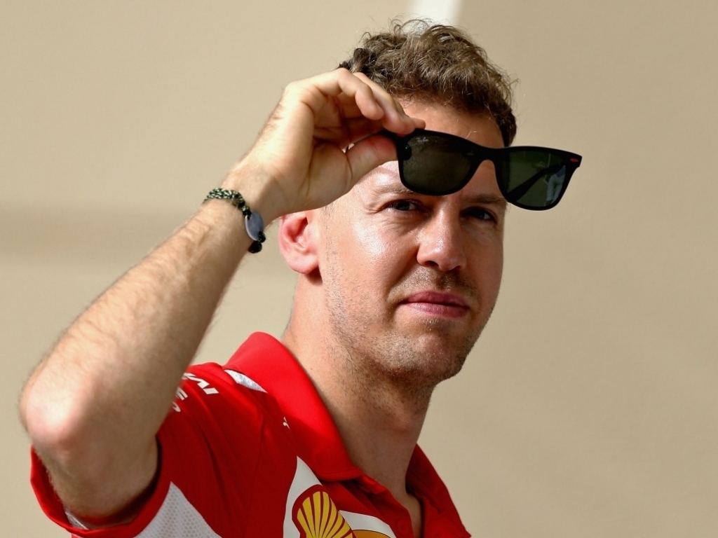 Vettel and Hamilton disagree over race pace