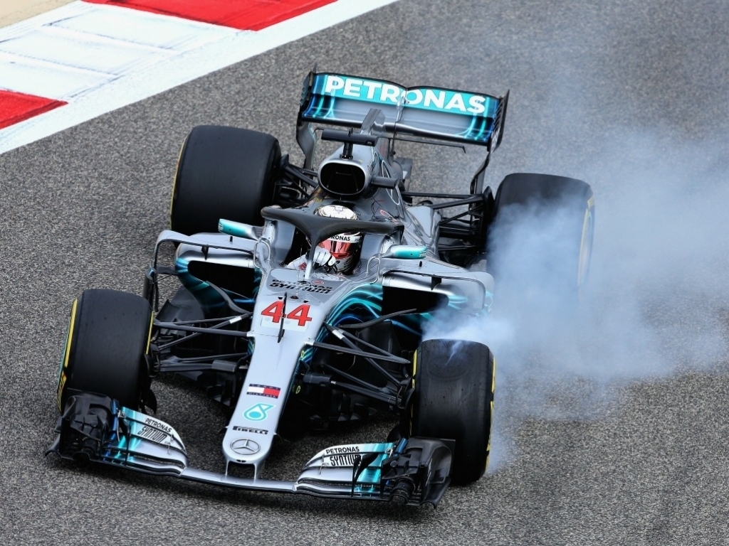 Pirelli agree to change after Mercedes approach