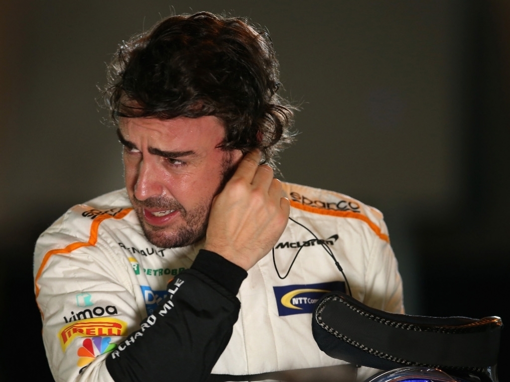 Alonso ‘doesn’t care’ about Ferrari or Honda