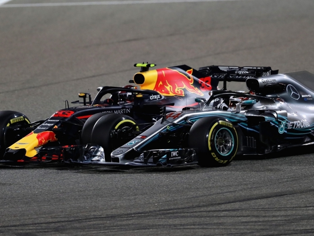 Ricciardo: Max was too greedy in Hamilton pass
