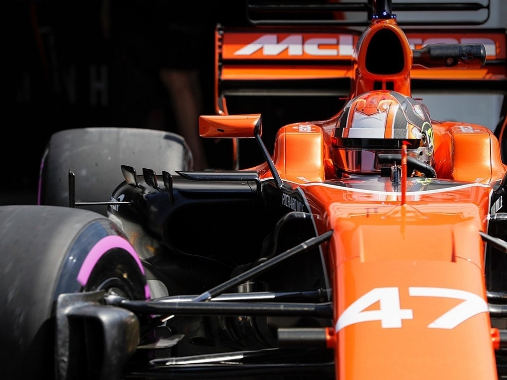 McLaren reject Toro Rosso offer for Norris