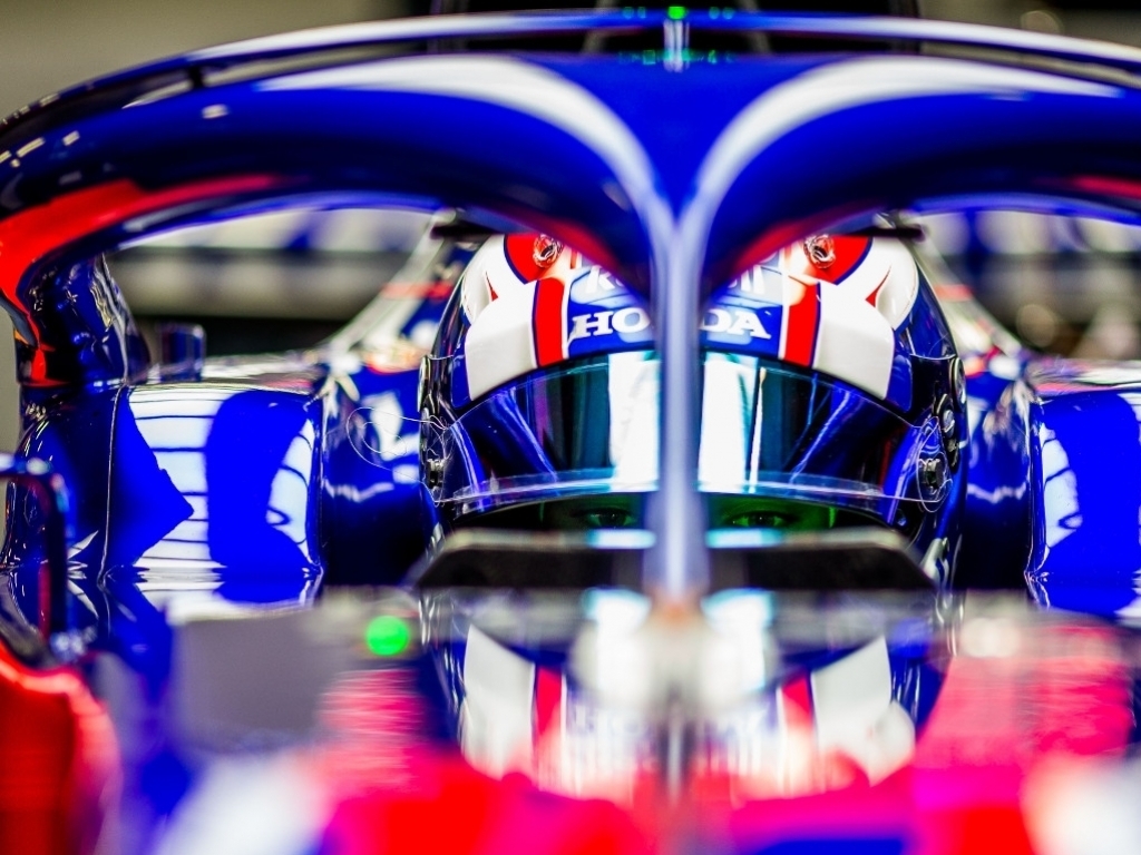 FIA allow mirrors to be mounted on Halo