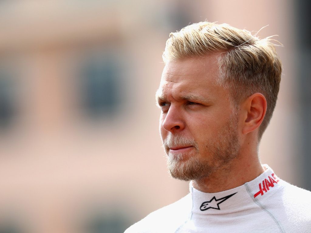 K-Mag showing his talent ‘in first good car’