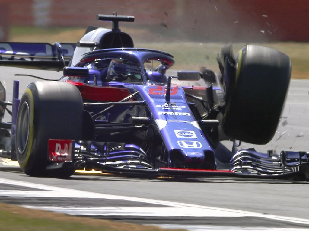 Toro Rosso investigating Hartley’s ‘odd’ failure