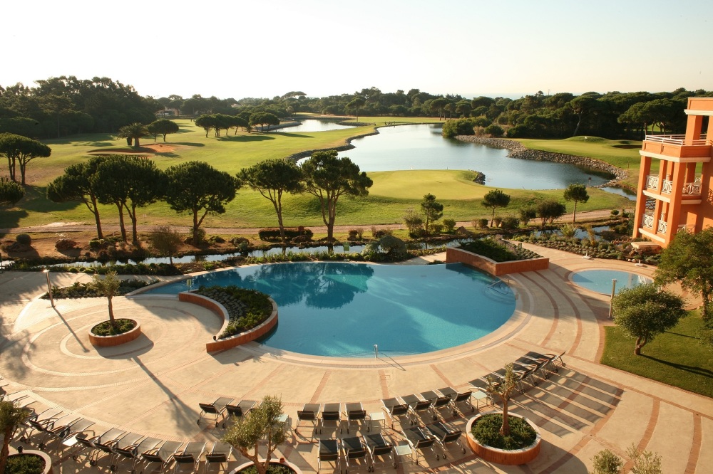Win a 3-night golf break AND football tickets