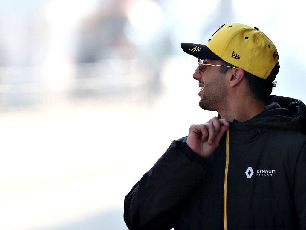 ‘No hard evidence Renault are leading midfield race’