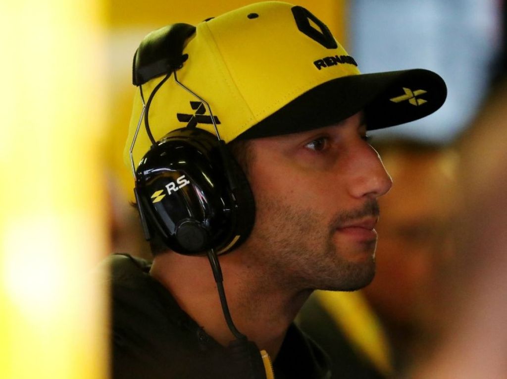Ricciardo denies running from Verstappen fight