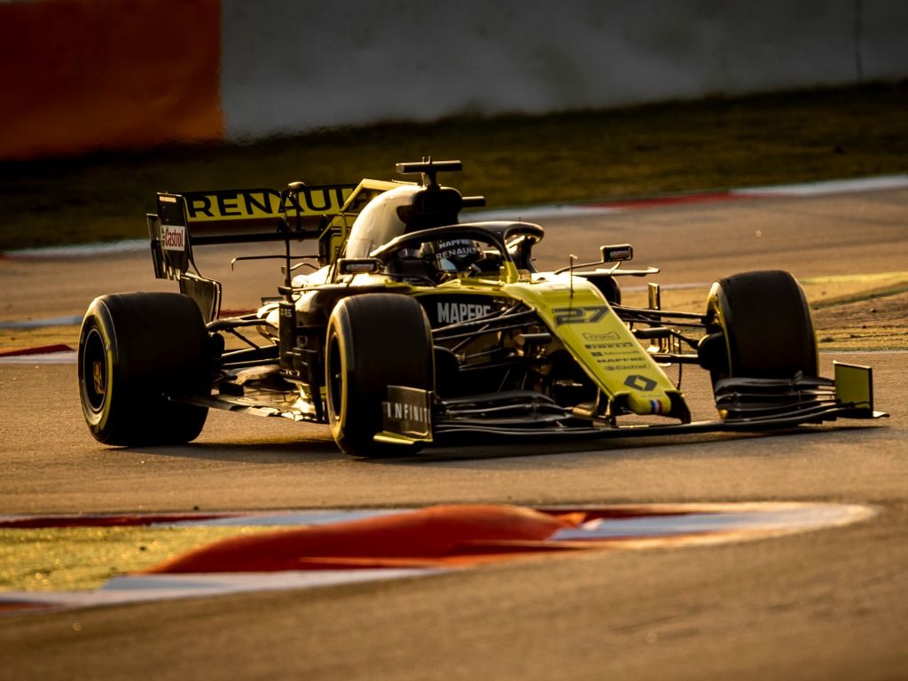 ‘Super-close’ behind Ferrari say Renault