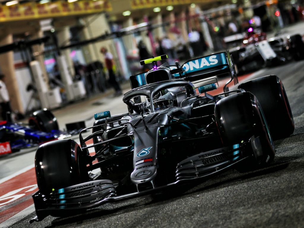 Bottas lost performance due to piece of plastic