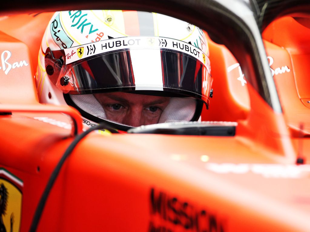 FP1: Vettel lays down his marker in China