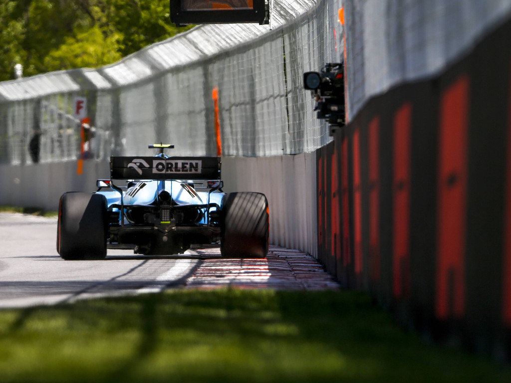 Kubica went more ‘rallying than racing’