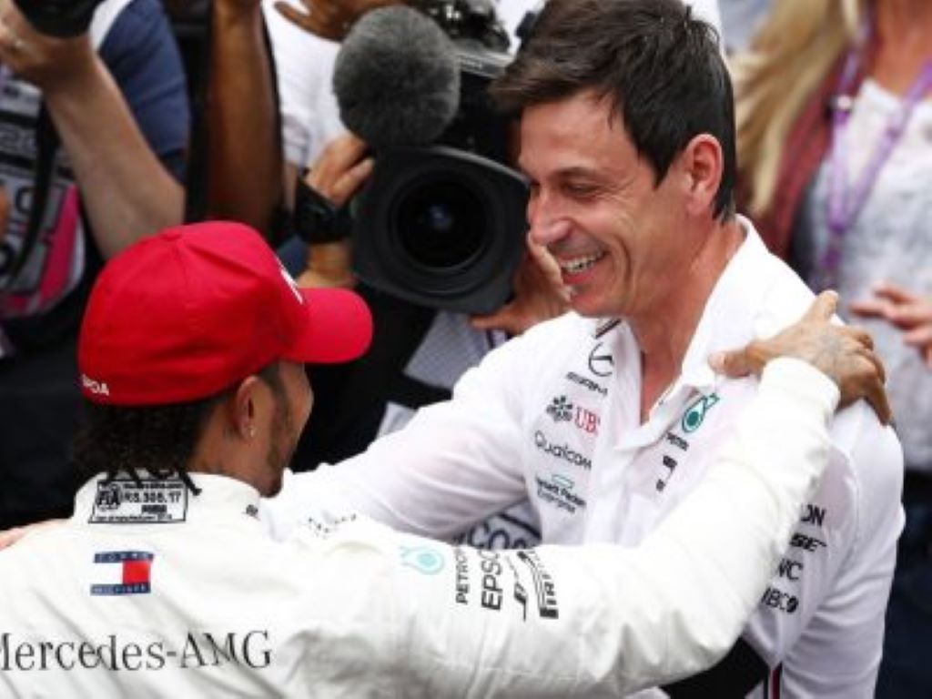 Mercedes consult Hamilton on Bottas-Ocon decision