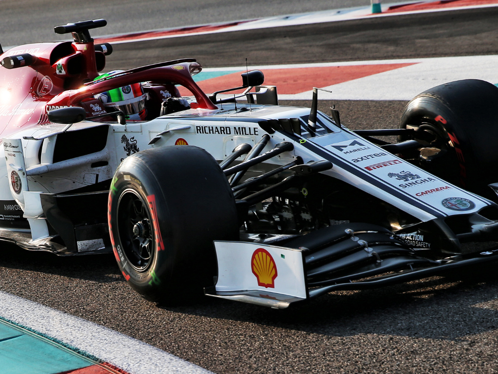 Monday deadline for Pirelli tyre decision