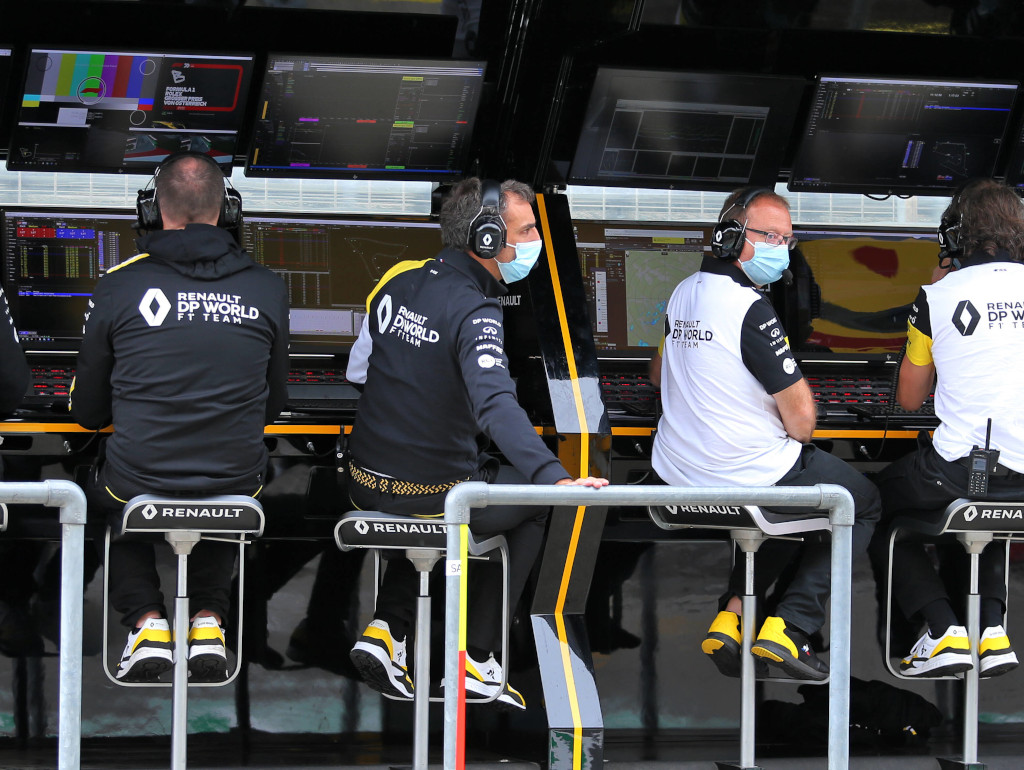 Abiteboul ‘committed’ to team boss role, for now
