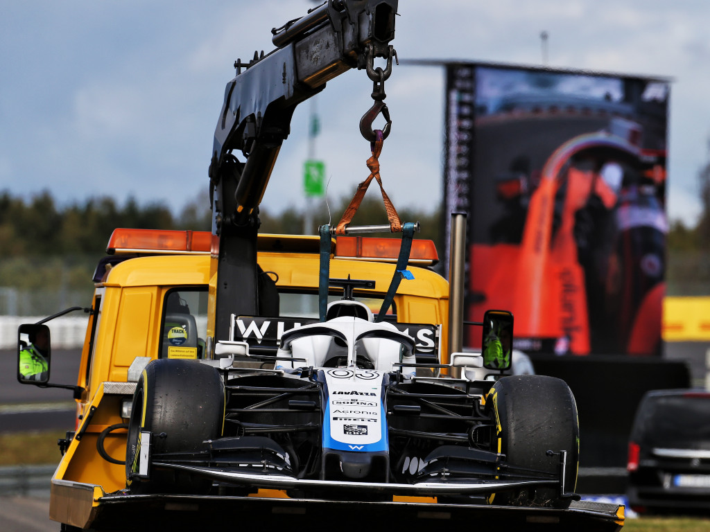 Russell feels Kimi cost him first F1 points