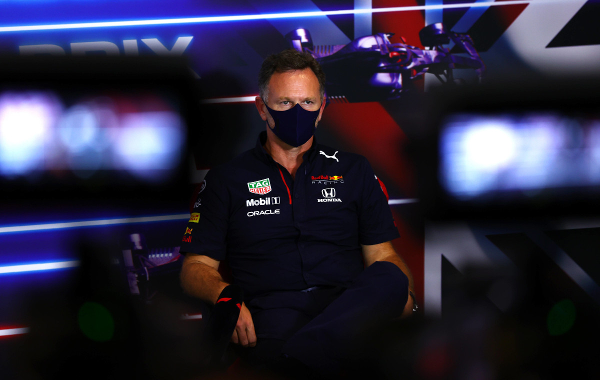 Horner wants ‘high revving engines’, Wolff disagrees