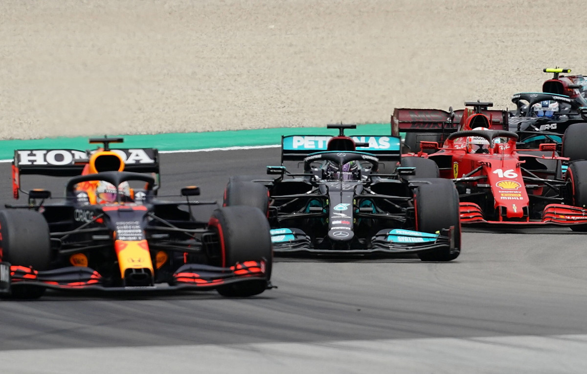 Leclerc highlights difference in Max, Lewis’ styles