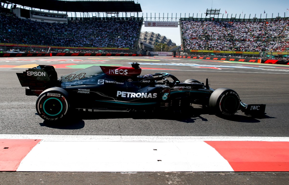 Mercedes ‘privileged’ to still be in 2021 title fight