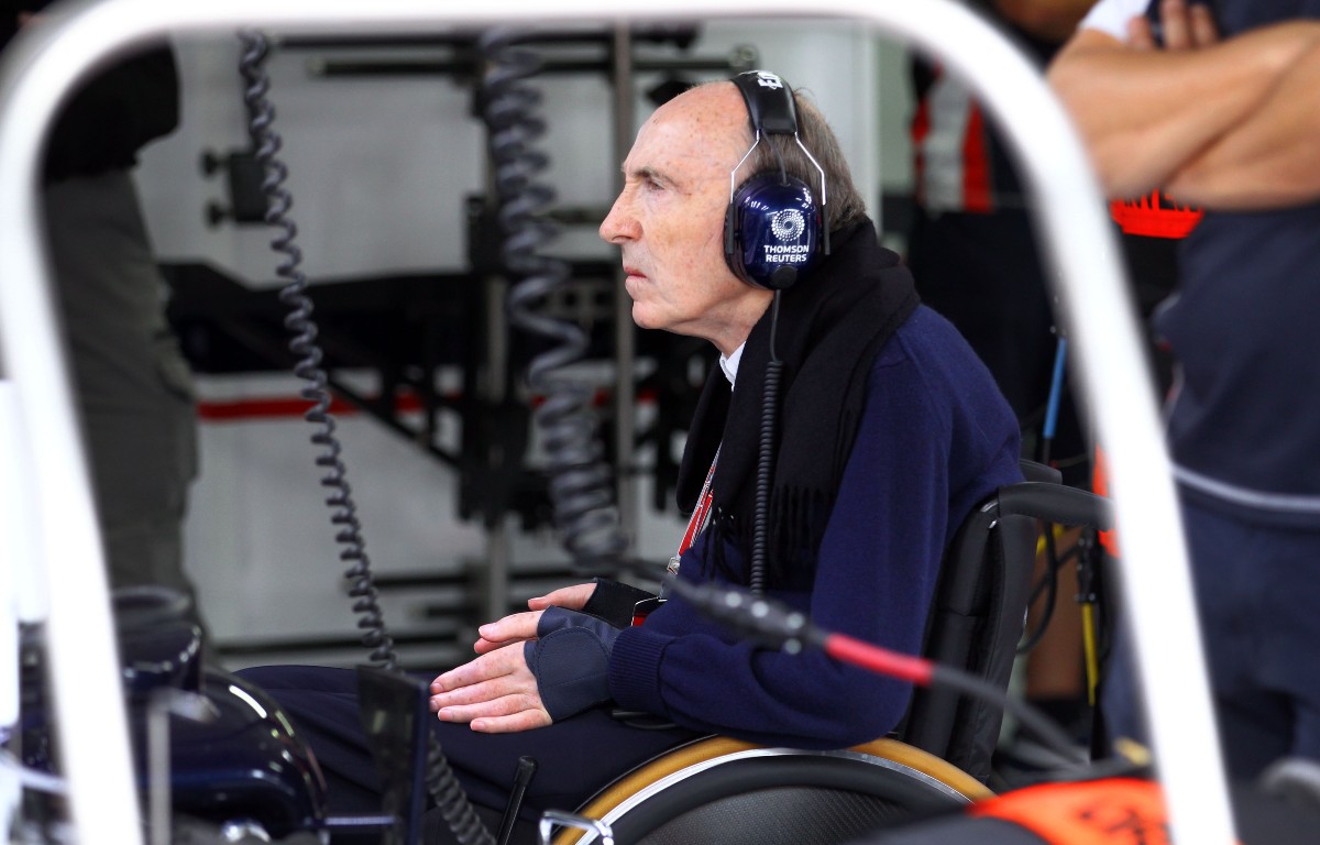 Domenicali pays respect to ‘true giant’ of F1 Sir Frank