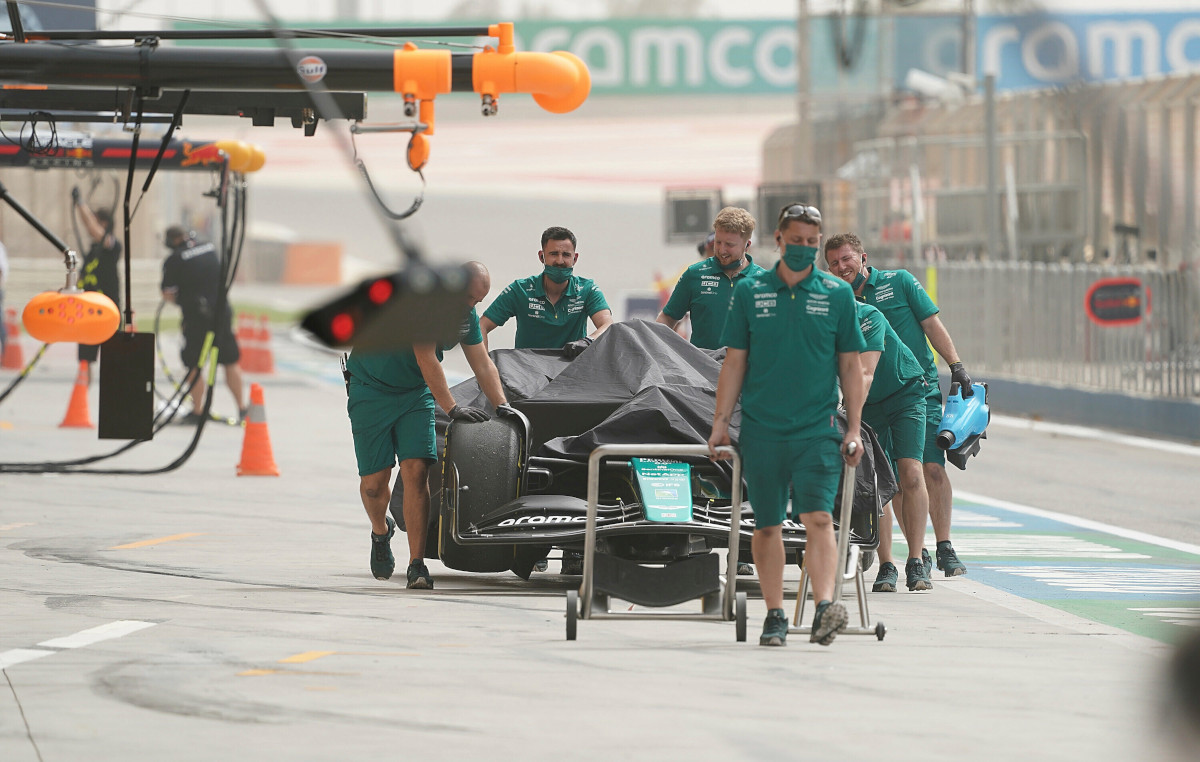 Vettel could have been ‘more selfish’ with his parking spot