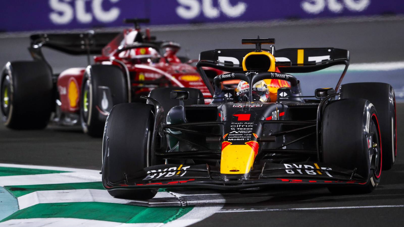Max Verstappen ahead of Charles Leclerc during the Saudi Arabian GP. Jeddah March 2022.
