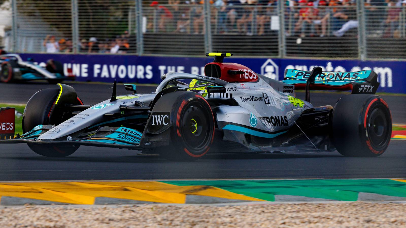 Wolff gives Mercedes a 20% chance of title success