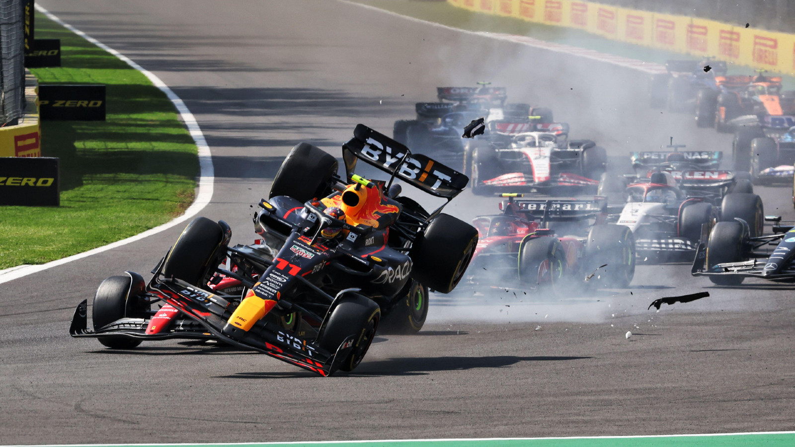 Helmut Marko delivers surprising verdict on Sergio Perez’s Mexico GP crash