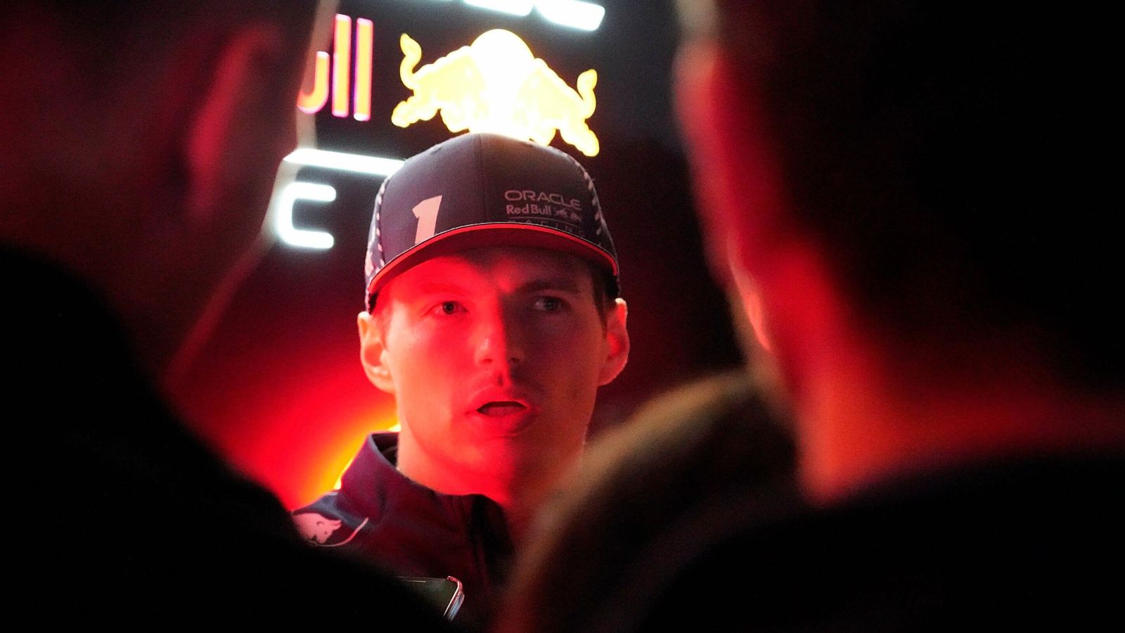 Max Verstappen, Carlos Sainz lash out in Las Vegas GP qualifying reaction – F1 news round-up