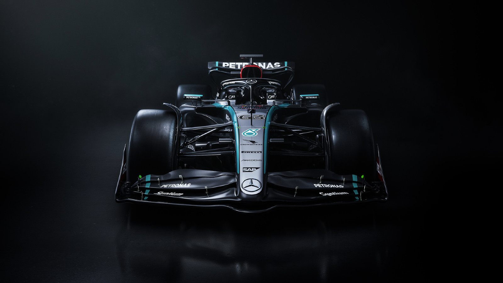 ‘Very intense’ and ‘exciting’ Mercedes W15 design analysed by ex-F1 driver