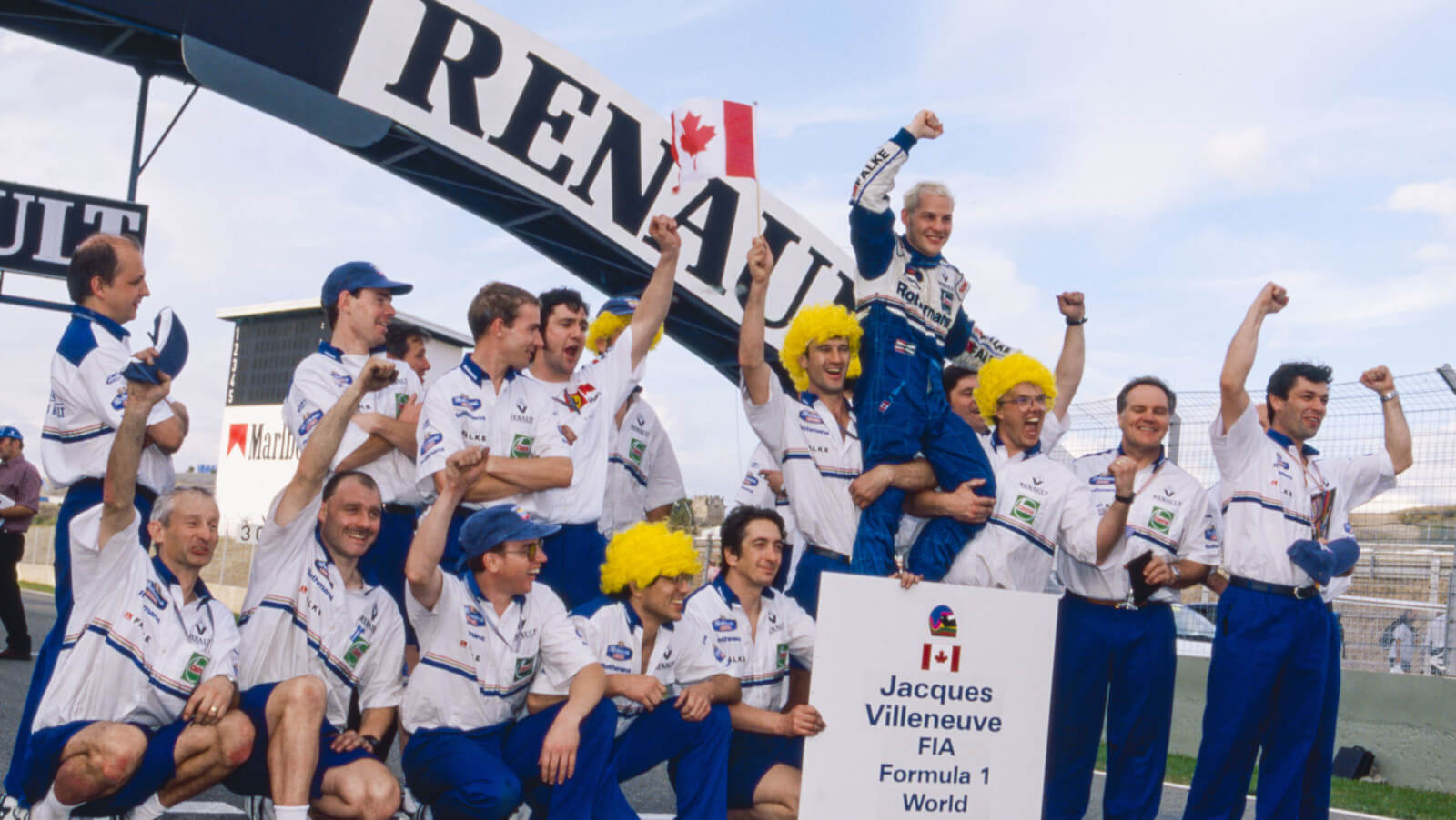 Jacques Villeneuve ‘running illegal fuel’ joke after Felipe Massa files F1 2008 lawsuit