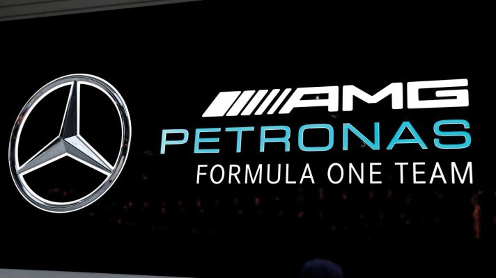 The Mercedes logo in the garage in Miami.