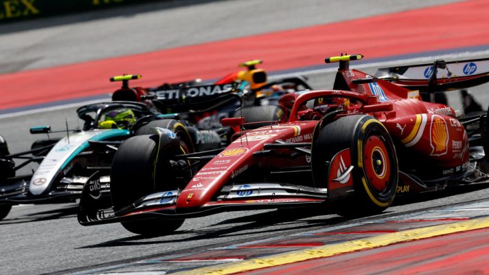 Carlos Sainz racing Lewis Hamilton