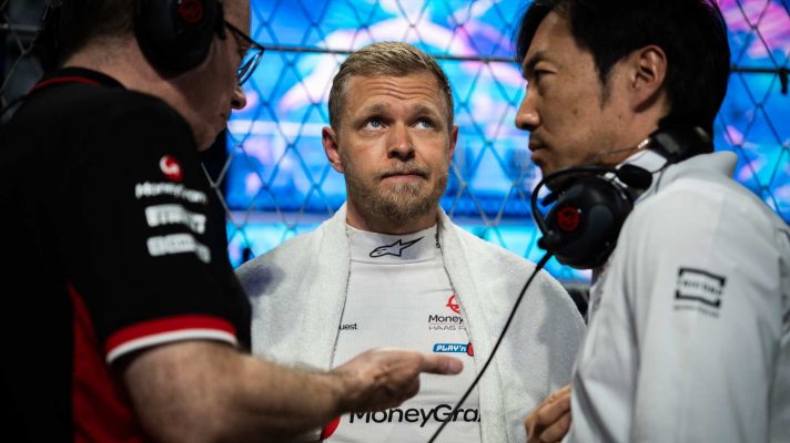 Kevin Magnussen Ayao Komatsu Haas PlanetF1