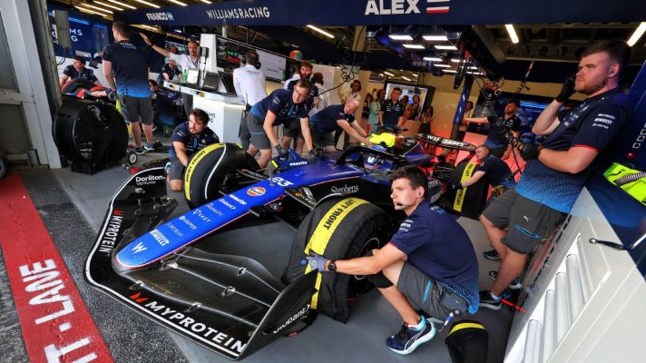 Alex Albon, Williams, 2024 Azerbaijan Grand Prix.