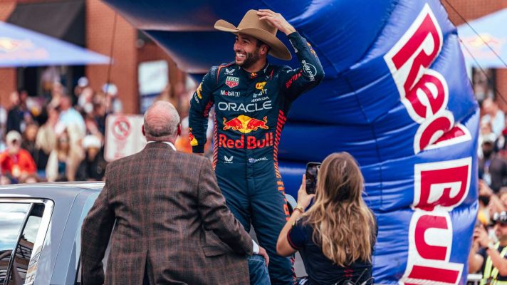 Daniel Ricciardo cowboy hat Red Bull Racing PlanetF1