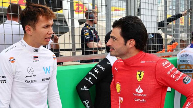 Williams driver Alex Albon and Carlos Sainz.