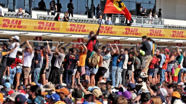The crowd celebrates after the chequered flag at the 2024 United States Grand Prix.