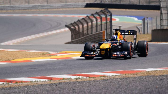 David Coulthard drives an F1 car at Kyalami.