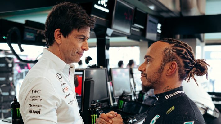 Toto Wolff and Lewis Hamilton shake hands