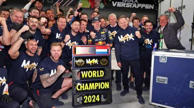 Christian Horner and Max Verstappen, Red Bull, 2024 Las Vegas Grand Prix.