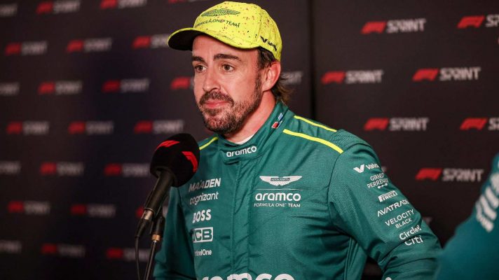 Fernando Alonso Aston Martin PlanetF1